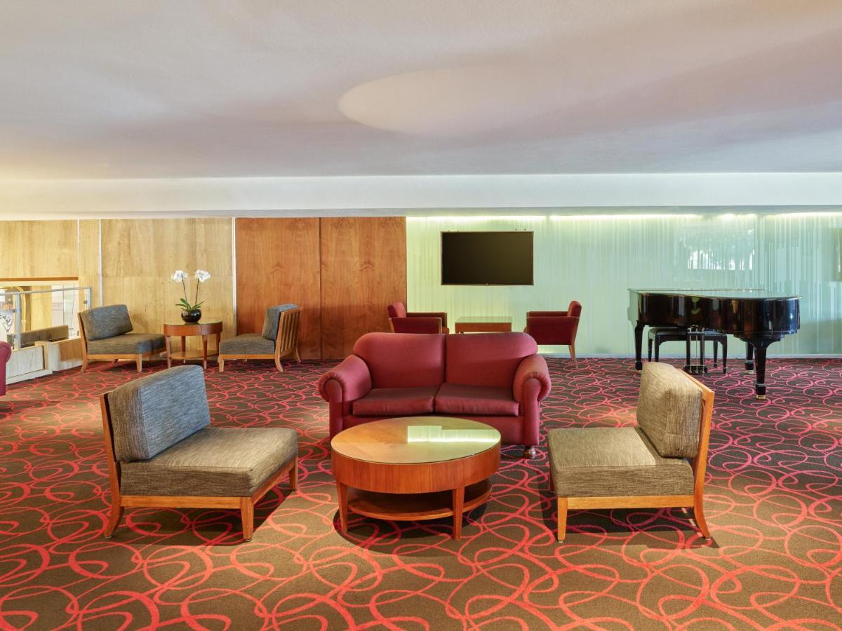 Fiesta Americana Reforma Mexikóváros Kültér fotó The lounge at the airport